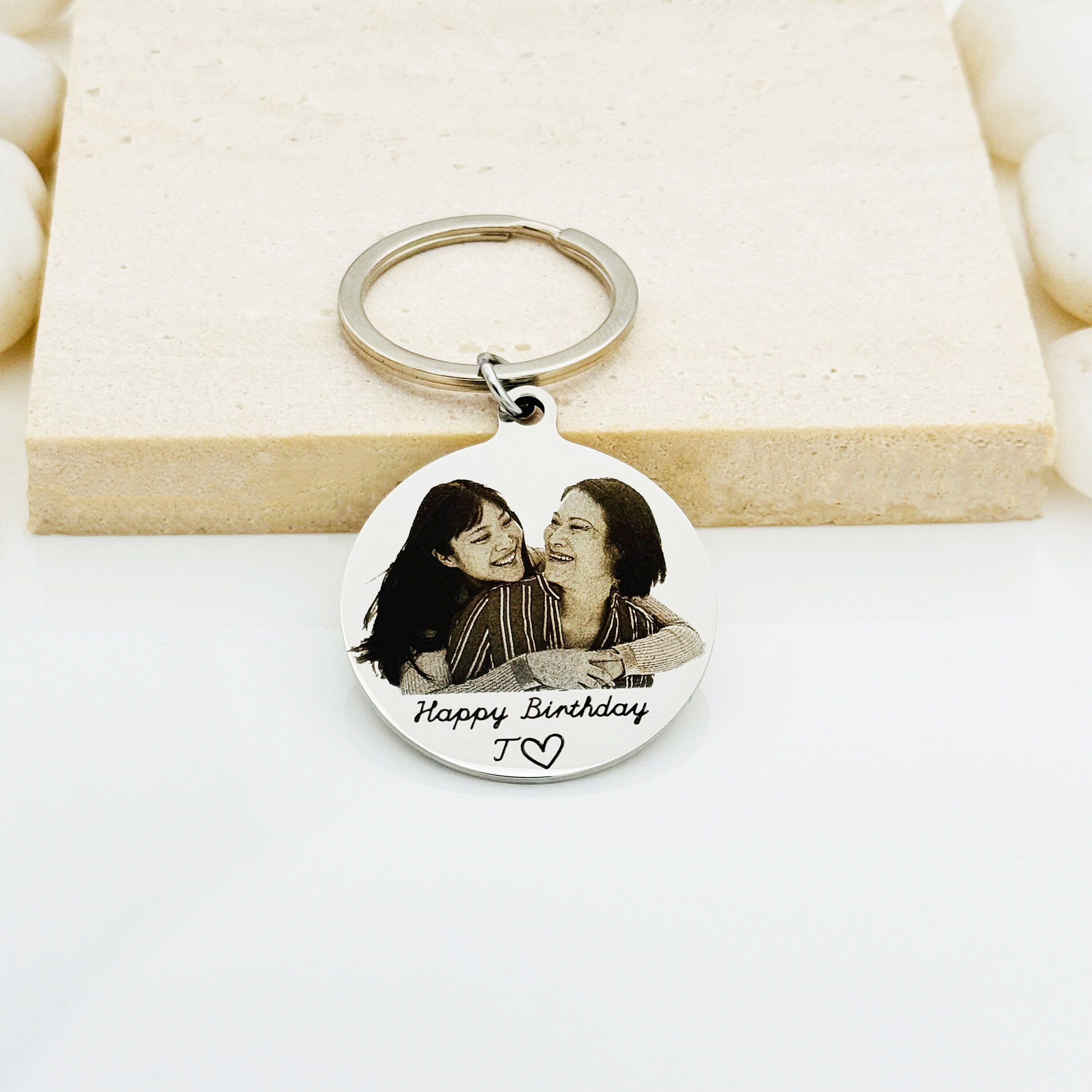 Round Picture Engraved Keychains • Family Picture Keychain • Custome Photo Engraving • Handmade Gift • Gift For Mom • Gift For Friends